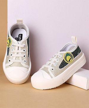 Cute Walk by Babyhug Casual Shoes - White