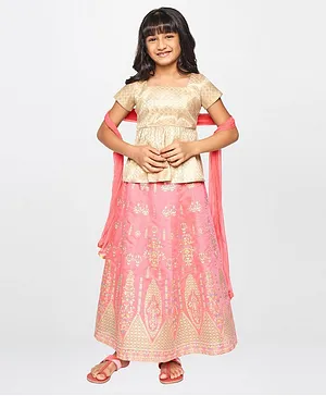 Global Desi Girl Half Sleeves Flower Design Choli With Lehenga & Dupatta - Pink