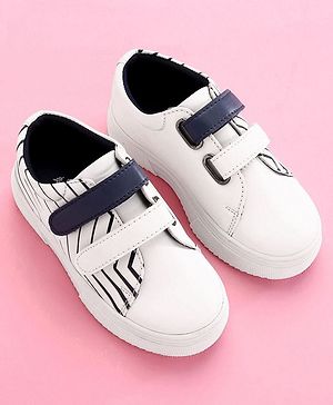 Pine Kids Casual Shoes - White