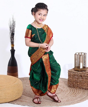 Bhartiya Paridhan Jari Border Nine Yard Style Saree and Half Sleeves Blouse Set - Green