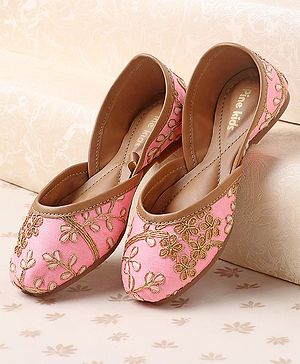 Pine Kids Ethnic Wear Mojaris - Pink