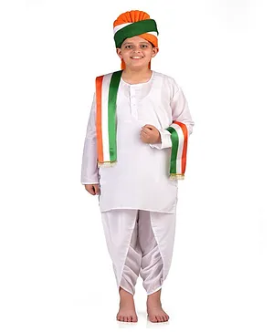 BookMyCostume Tricolor Turban & Stole With Half Sleeves Kurta Pajama - White