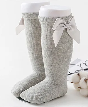 Flaunt Chic Ribbon Bow Socks - Grey