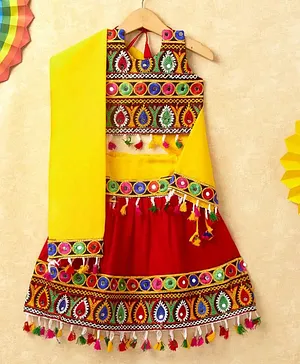 Banjara India Sleeveless Navratri Kutchi Embroidery Detailing Halter Neck Choli With Lehenga & Dupatta - Red