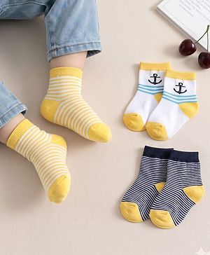 Cute Walk by Babyhug Anti Bacterial Ankle Length Socks Star Design Pack of 3 - Yellow