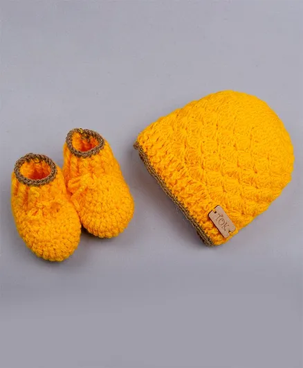 The Original Knit Handmade Cap With Booties - Yellow