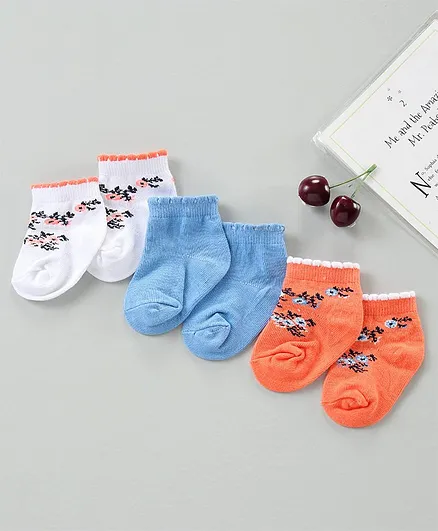 Cute Walk by Babyhug Cotton Blend Ankle Length Anti Bacterial Socks Floral Design Pack of 3 - Orange Blue  White