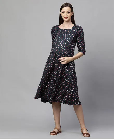 MomToBe Three Fourth Sleeves All Over Heart Printed Maternity Dress - Navy Blue