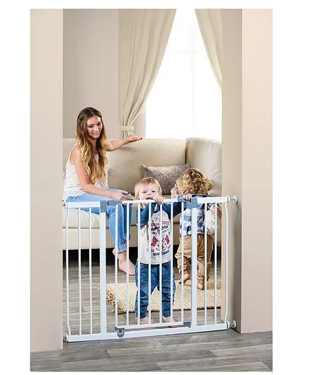 dreambaby Liberty Extra Wide Hallway Open Safety Gate - White