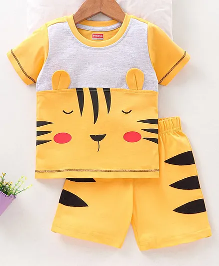 Babyhug Half Sleeves Night Suit Tiger Print - Mustard
