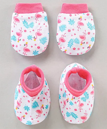 Babyhug 100% Cotton Mittens & Booties Set  Leaves Print - Multicolour