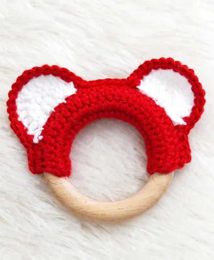 Love Crochet Art Beech Wood Ring Shape Teether - Red