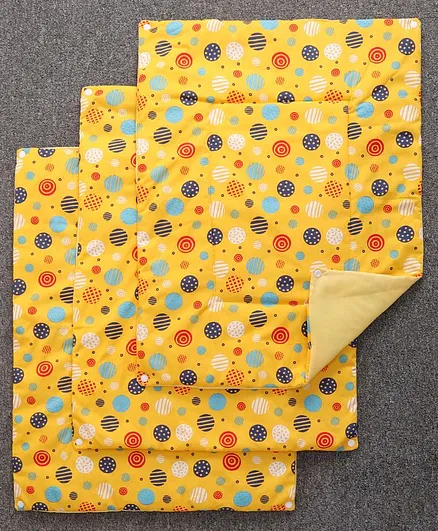 Babyhug Diaper Changing Mat Set of 3 with Removable waterproof Sheet Circle Print-Yellow