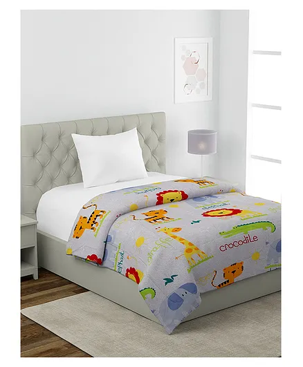 Hosta Homes 210 GSM Glace Cotton Toons Printed Microfibre Filled Single Bed Comforter - Multicolor