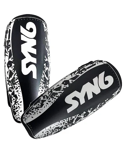 SYNCO Shin Guard Pro with Elastic Velcro Small - Black