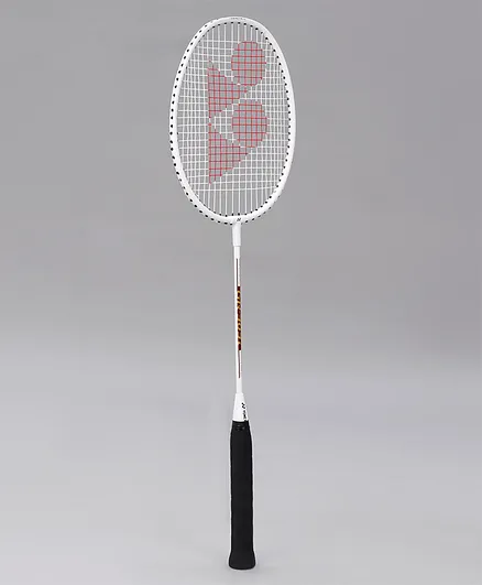 Kan worden berekend Bel terug Ondenkbaar Yonex Badminton Racket with Full Cover Gr303 - White Online India, Buy  Sports Equipment for (10-15 Years) at FirstCry.com - 12050018