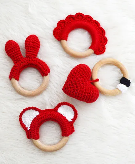 Love Crochet Art Set of 4 Teether Wooden Ring - Red - Height 9 cm