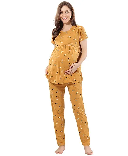 Fabme Half Sleeves Hearts Printed Pre And Post Pregnancy Pyjama Set - Brown