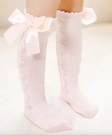 Flaunt Chic Swirl Design Detailed & Bow Embellished Socks - Pink