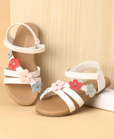 Babyoye Sandals with Velcro Closure Floral Appliques - White