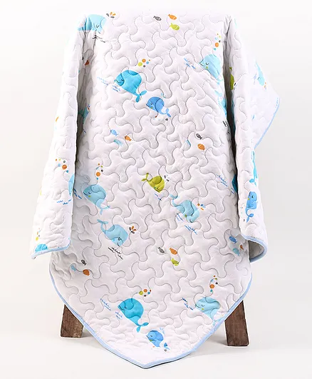 Moms Home Organic Cotton Baby Muslin AC Quilt Blanket Blue Whale - Multicolour