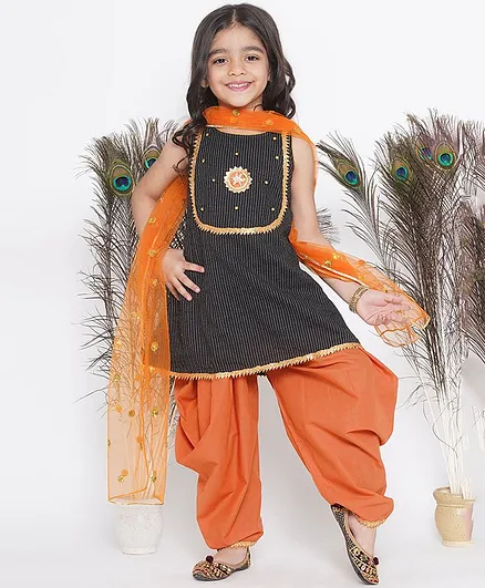 Little Bansi Sleeveless Jaipuri Thread Work Frock Style Kurta With With Ghungroo And Floral Booti Work With Salwar And Dupatta - Black & Orange