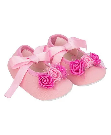 Daizy 3 Roses Ribbon Tie Booties - Pink