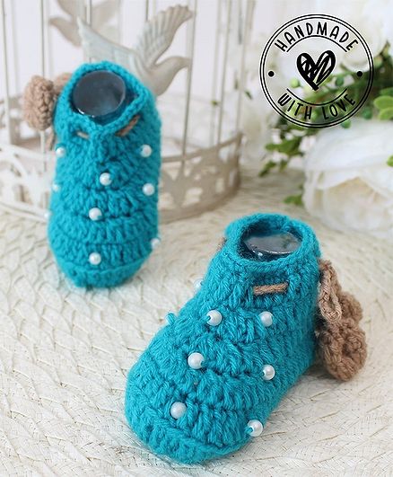 Woonie Crochet Handmade Pearls Embellished Booties - Blue