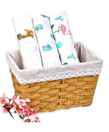 Mom's Home Organic Cotton Muslin Swaddle Cum Bath Towel Printed Pack of 3 - White (Design May Vary)