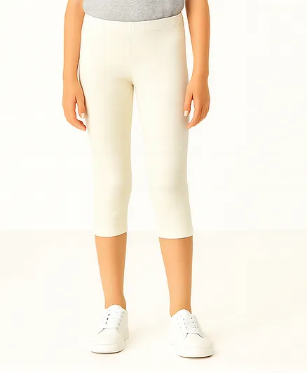 Charm n Cherish Cotton Blend Knit Solid Capri Leggings - Off White