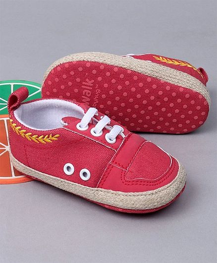 cute walk by babyhug shoes