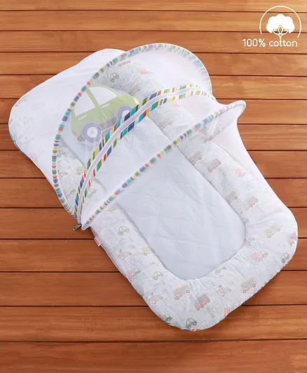Babyhug Premium Cotton Gadda Set With Mosquito Net Transport Theme - Multicolor