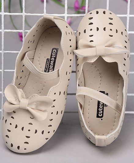 girls cream shoes