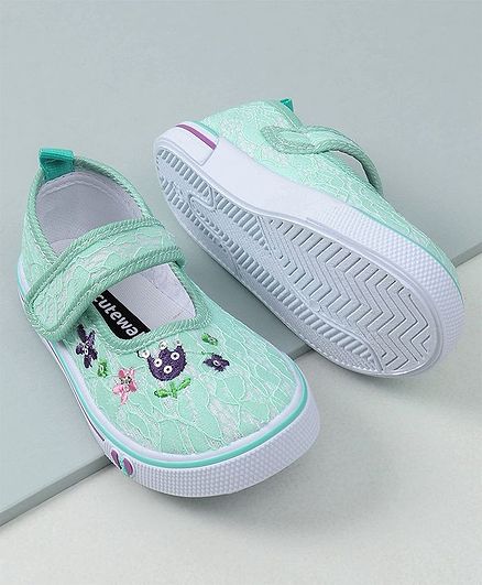 firstcry baby girl shoes