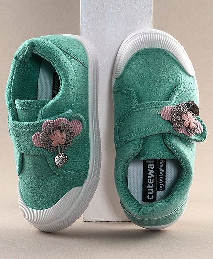 cute walk by babyhug casual shoes