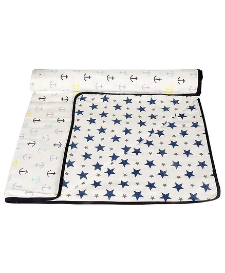 Haus & Kinder Triple Layer Baby Blanket Cum Dohar Navy Star & Anchor Print - Multicolour