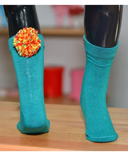 Tipy Tipy Tap Pom Pom Detailed Socks - Green