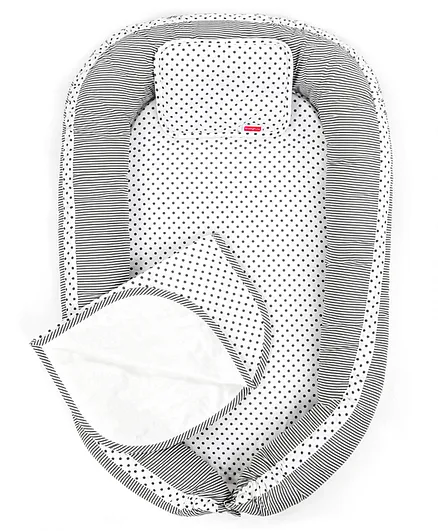  Babyhug Premium 3 Piece Nest Gadda Set With Diaper Changing Mat in Polka Dots Print - Charcoal Grey