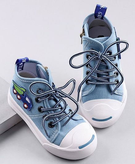 cute walk by babyhug canvas shoes