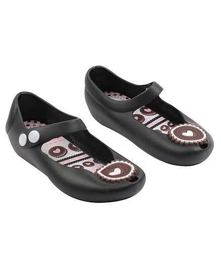 girls black jelly shoes