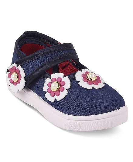 firstcry shoes