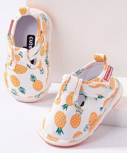 firstcry baby girl footwear