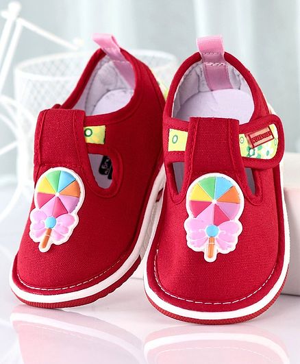 cute walk by babyhug shoes