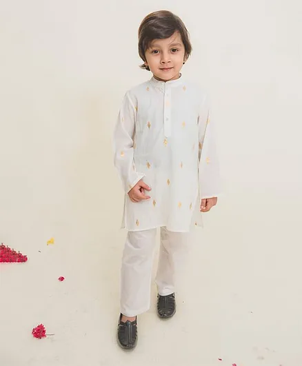 MR.BRAT Full Sleeves Embroidery Detailing Kurta & Pajama Set - Off White