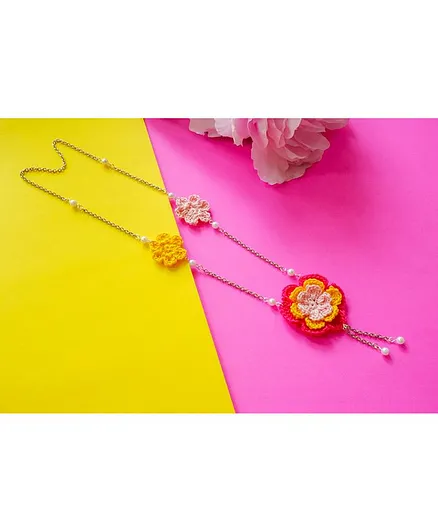 Bobbles & Scallops Floral Crochet Necklace - Pink