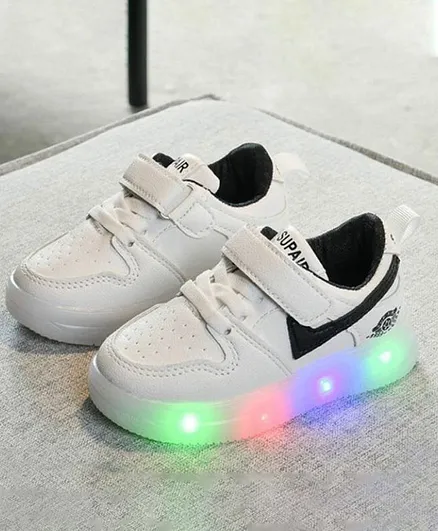 Verslijten zelfmoord bon Buy FEETWELL SHOES Solid LED Shoes - White for Both (9-12 Months) Online,  Shop at FirstCry.com - 9826045