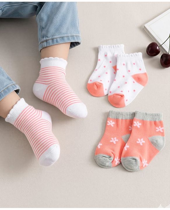 Cute Walk by Babyhug Cotton Blend Ankle Length Anti Bacterial Socks Floral Design Pack of 3 - Orange Pink