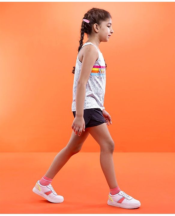 Pine Active Skin Friendly & Breathable Sleeveless Text Printed Tee - Multicolour
