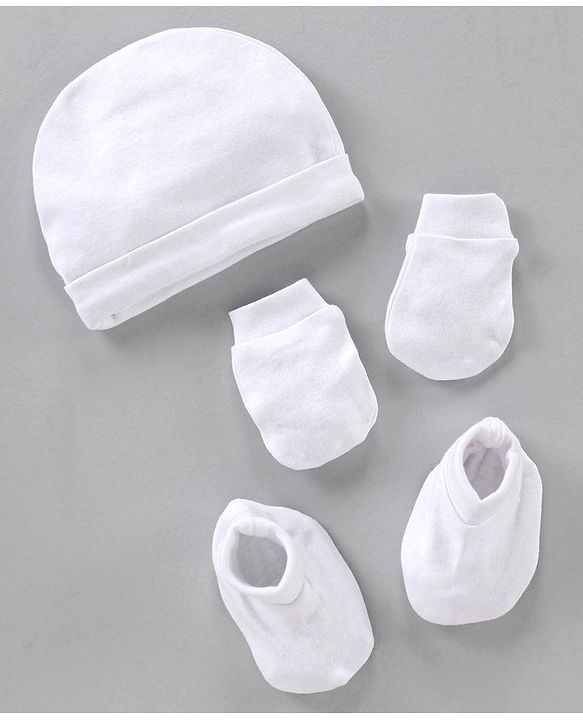 Babyhug 100% Cotton Cap Mittens And Booties Set White - Cap Diameter 9.5 cm