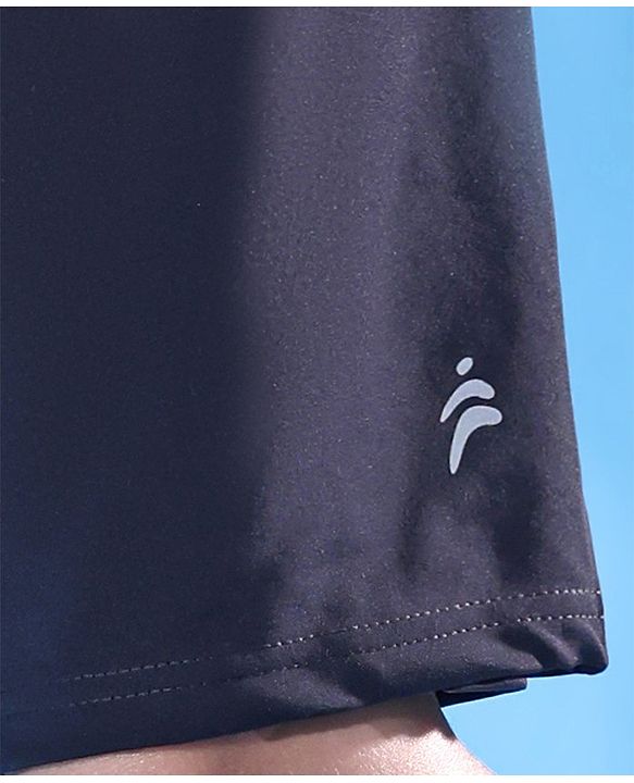 Pine Active Above Knee Length Solid Shorts - Navy